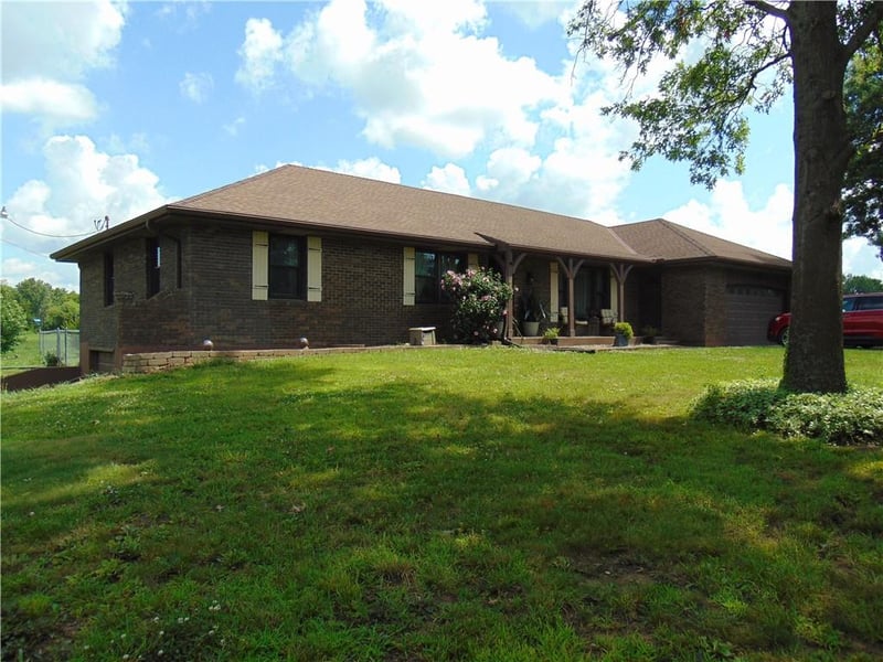 22506 291st St, Harrisonville, MO 64701