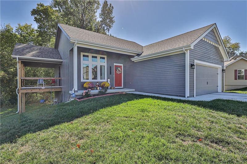 2206 Corbin Ct, Excelsior Springs, MO 64024