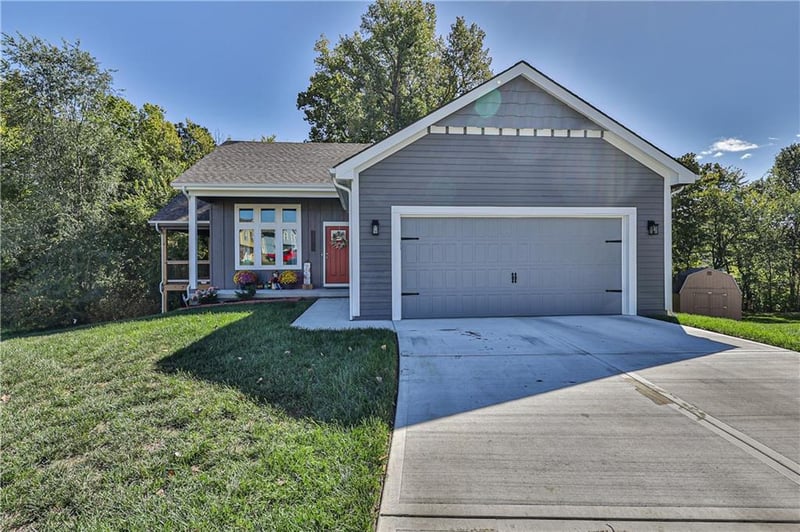 2206 Corbin Ct, Excelsior Springs, MO 64024
