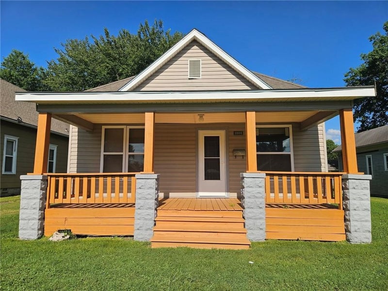 1804 Joplin St, Pittsburg, KS 66762
