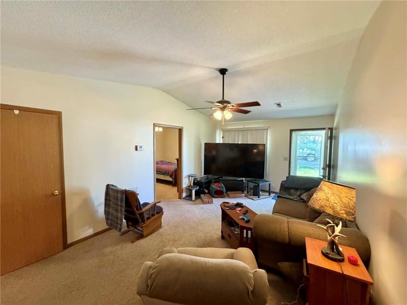 205 Alvin St, Maryville, MO 64468