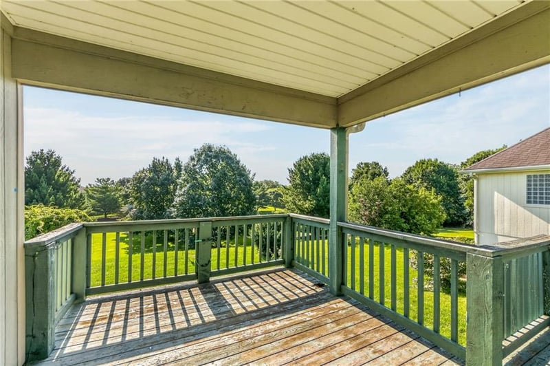 2508 Meadow Ridge Dr, St Joseph, MO 64504