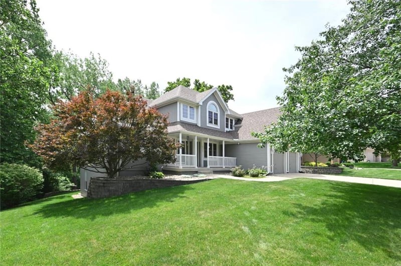 4921 Washington St, Kansas City, MO 64118