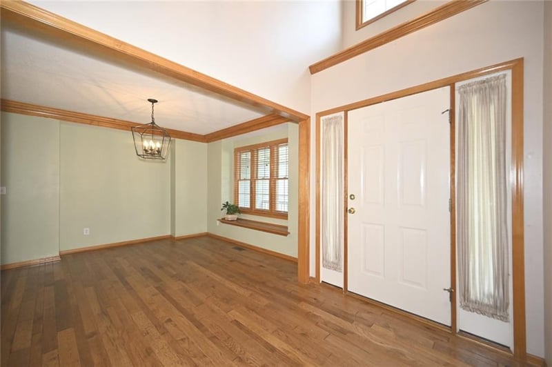 4921 Washington St, Kansas City, MO 64118