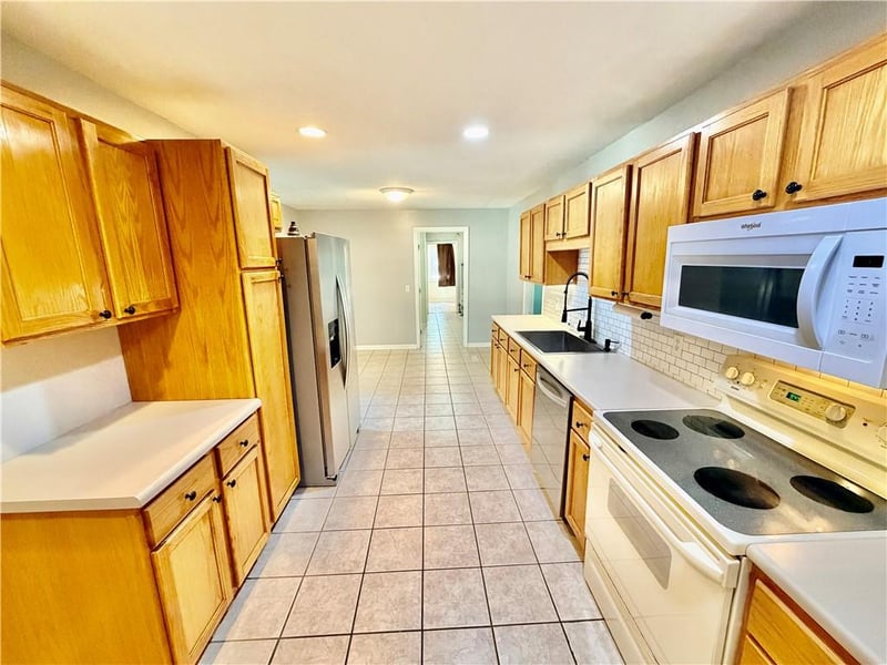 17 125 Rd, Warrensburg, MO 64093