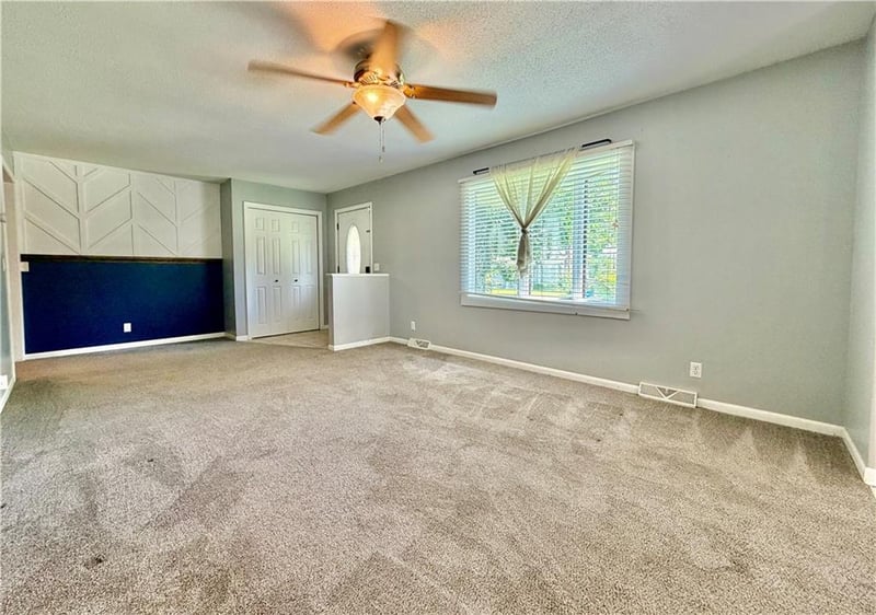 17 125 Rd, Warrensburg, MO 64093