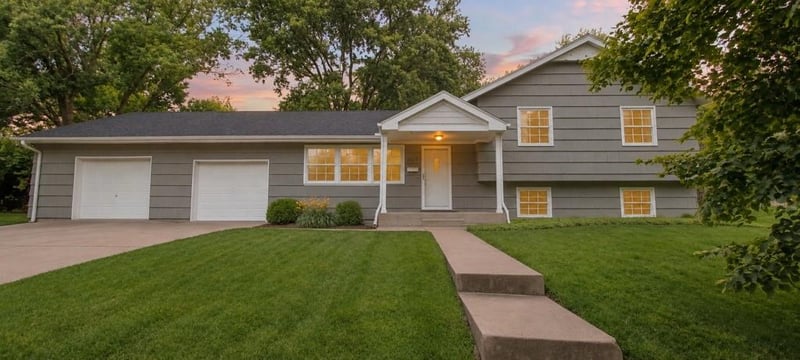 1604 60th Ter, Gladstone, MO 64118