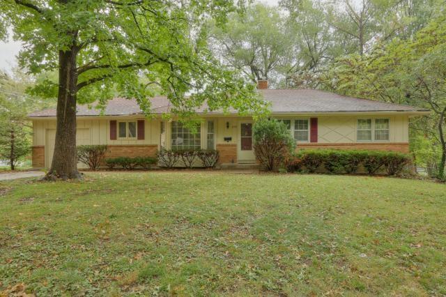 6111 Melrose Ln, Shawnee, KS 66203