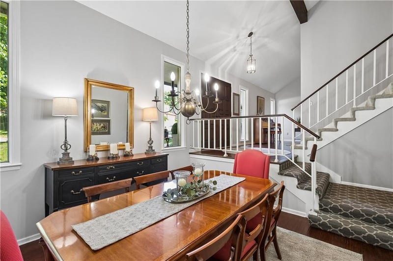 10211 Broadmoor St, Overland Park, KS 66212