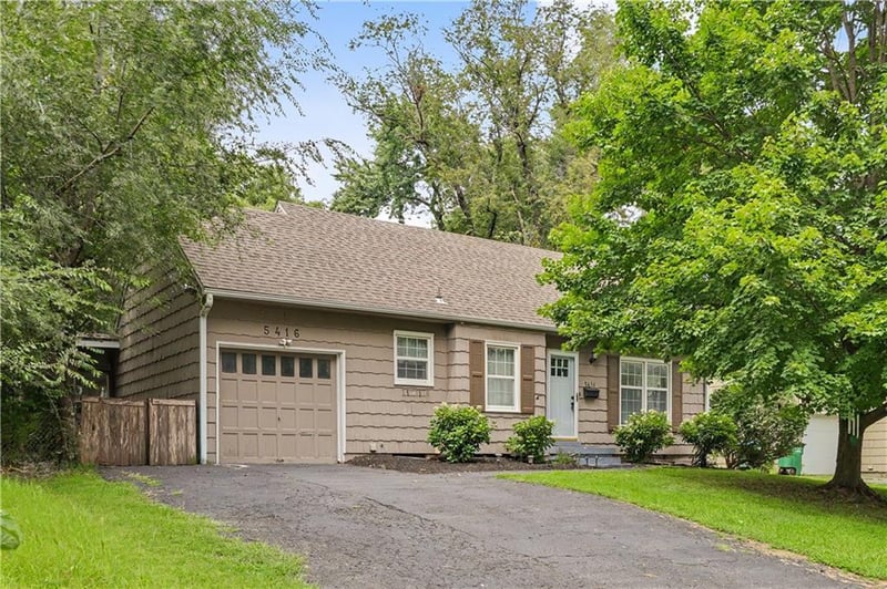 5416 51 St, Roeland Park, KS 66205