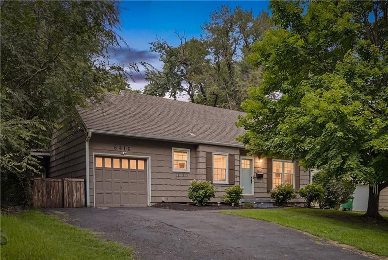 5416 51 St, Roeland Park, KS 66205