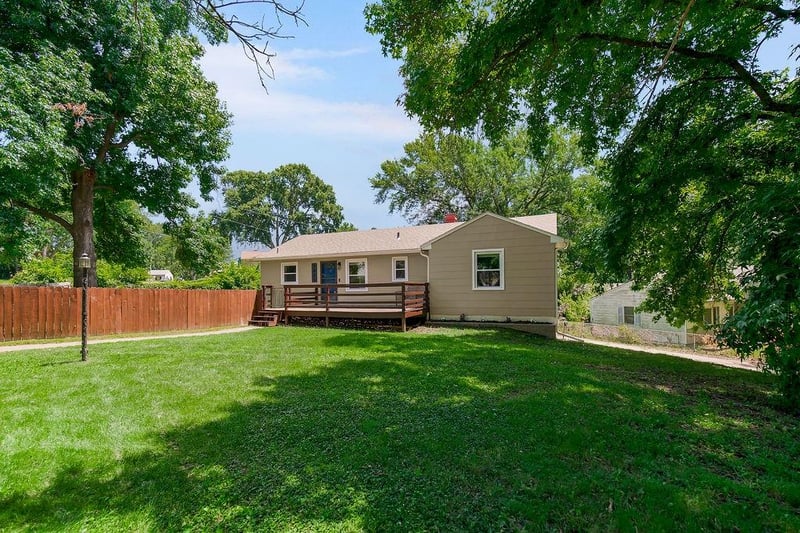 3437 Chelsea Ave, Kansas City, MO 64117