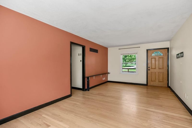 3437 Chelsea Ave, Kansas City, MO 64117