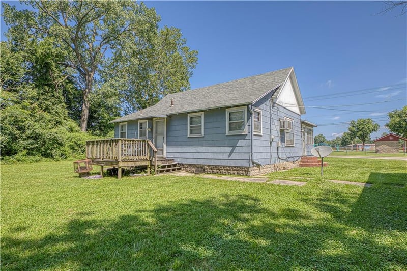 500 Mckay St, Frontenac, KS 66763