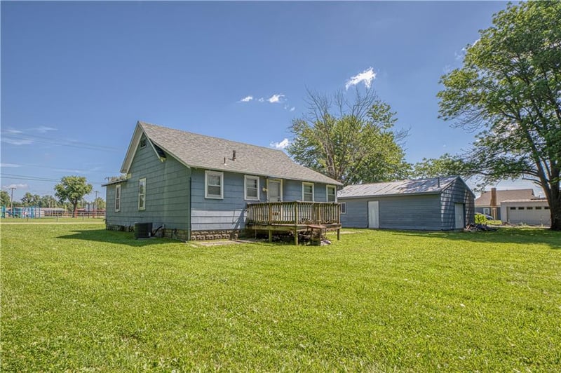 500 Mckay St, Frontenac, KS 66763