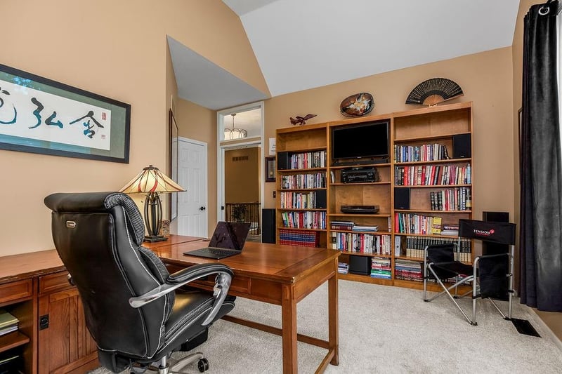 7815 Revere Dr, Kansas City, MO 64151