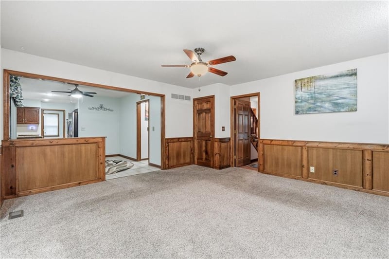 11724 Craig St, Overland Park, KS 66210