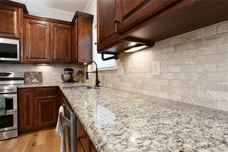 1304 Aberdeen Cir, Raymore, MO 64083