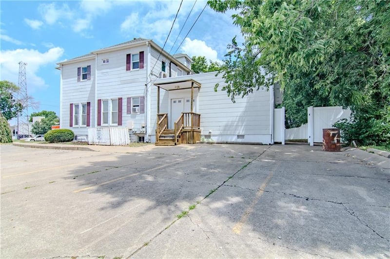 201 Maguire St, Warrensburg, MO 64093