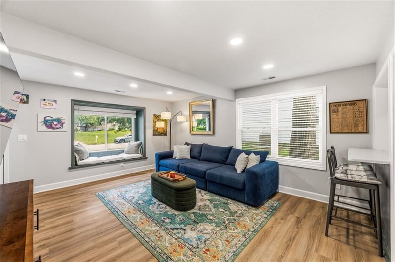 213 Deerfield Ln, Lawrence, KS 66049