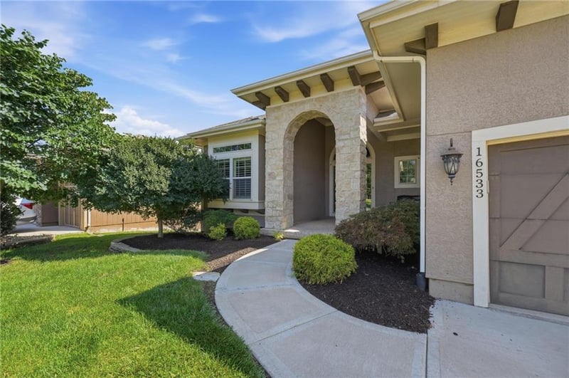 16533 Hardy St, Overland Park, KS 66085
