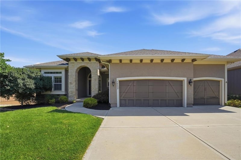 16533 Hardy St, Overland Park, KS 66085