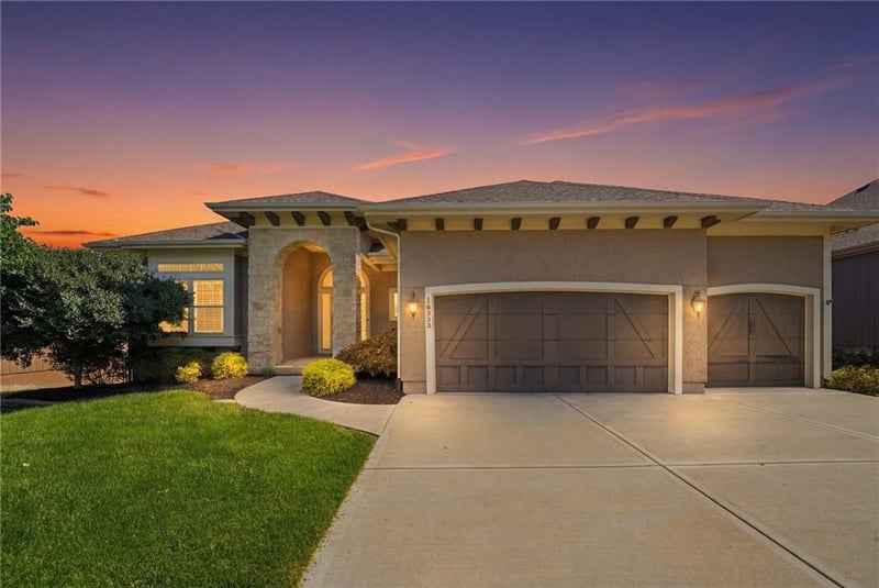 16533 Hardy St, Overland Park, KS 66085