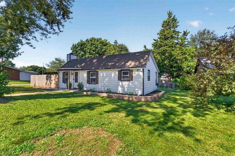 508 Elm St, Louisburg, KS 66053