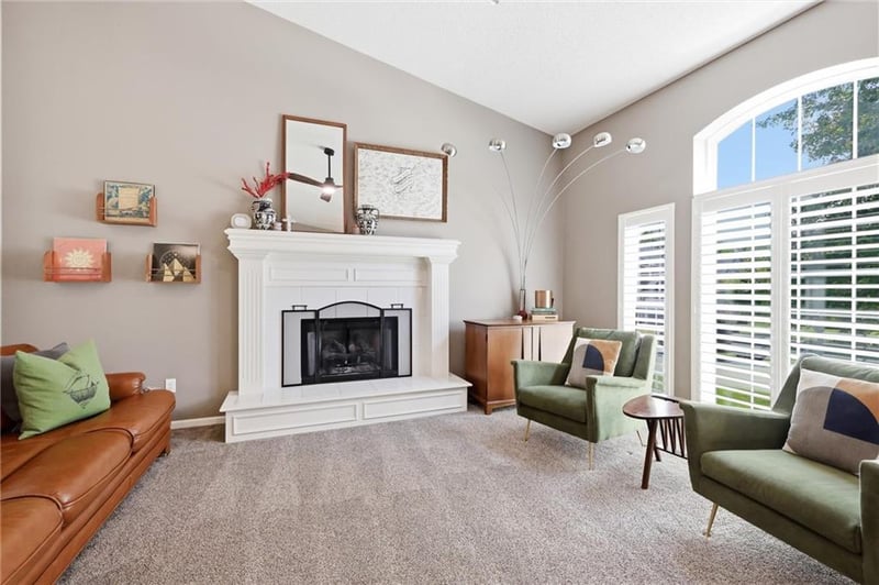 15152 157th Ter, Olathe, KS 66062