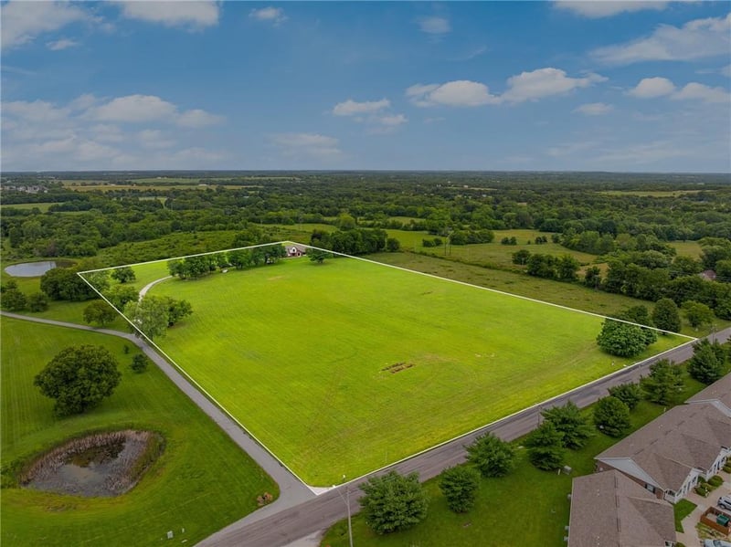 24400 Orient Cemetery Rd, Harrisonville, MO 64701