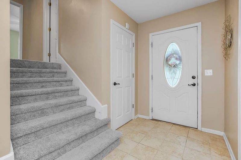 46 E 106th St, Kansas City, MO 64114