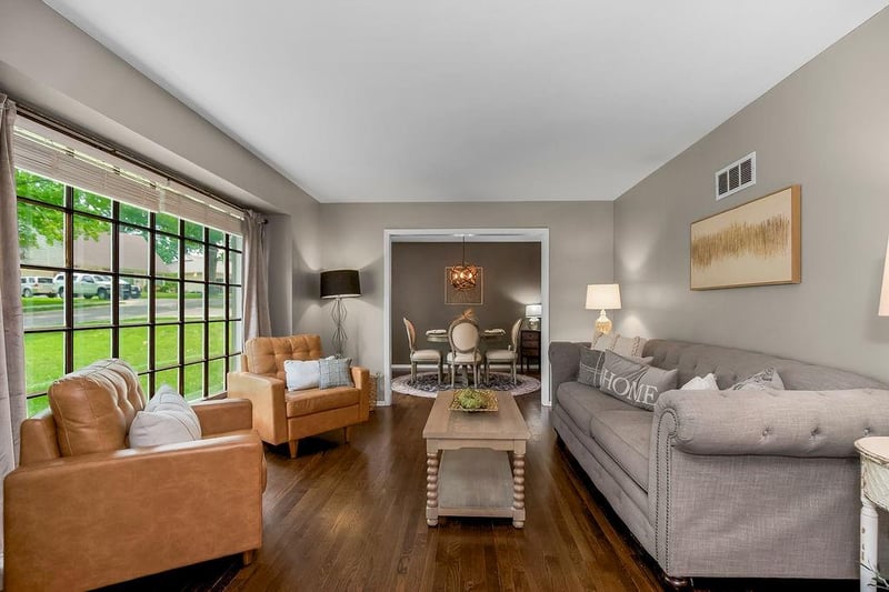46 E 106th St, Kansas City, MO 64114