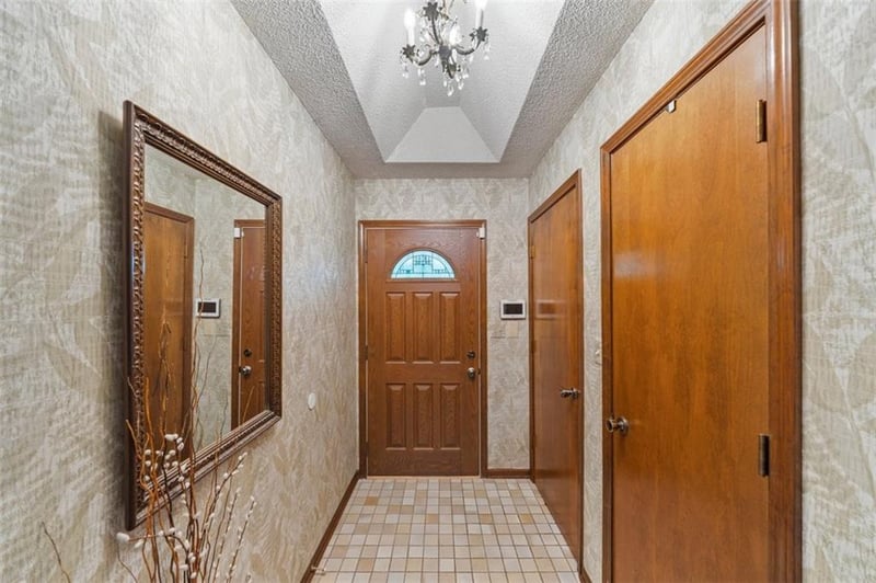 11812 76th Ter, Raytown, MO 64138