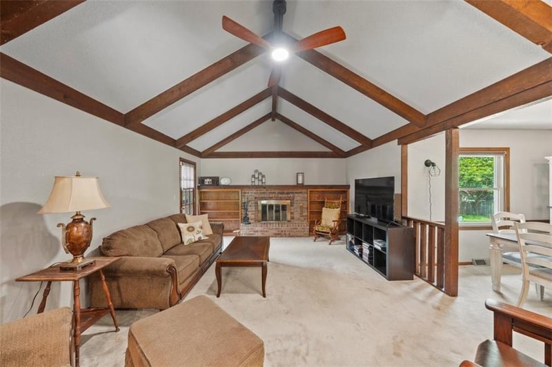 11812 76th Ter, Raytown, MO 64138