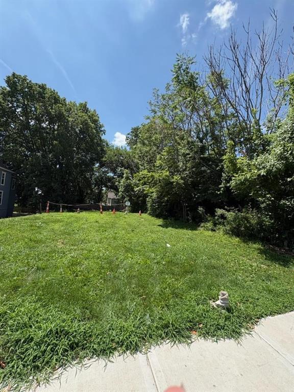 3319 E 9th St, Kansas City, MO 64124