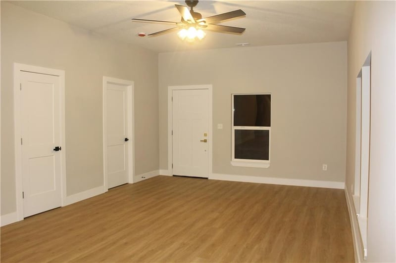 400 Bynum Rd, Lone Jack, MO 64070