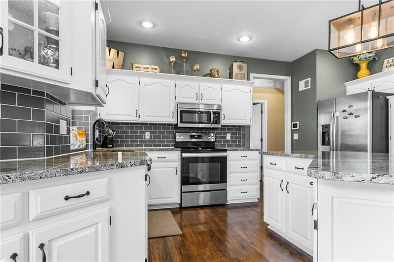 26209 E Blue Mills Rd, Sibley, MO 64088