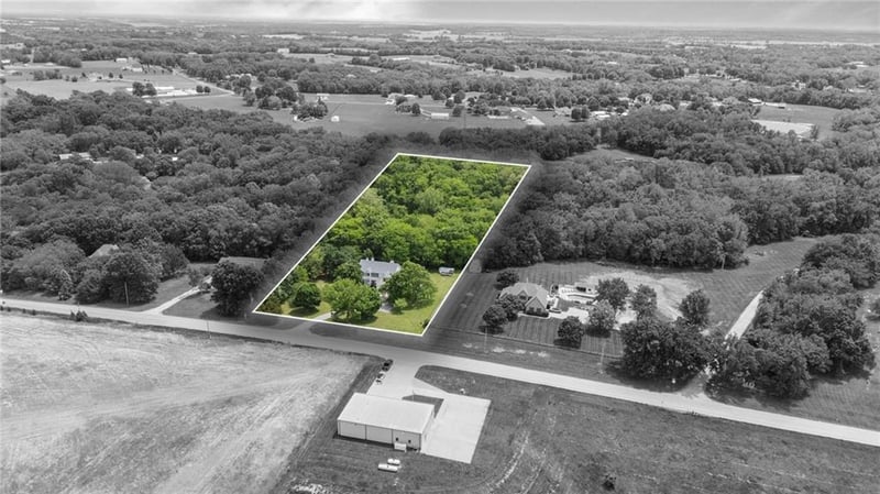 26209 E Blue Mills Rd, Sibley, MO 64088