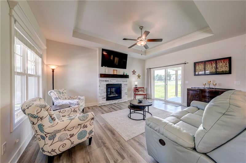 15761 Sheridan Pl, Basehor, KS 66007