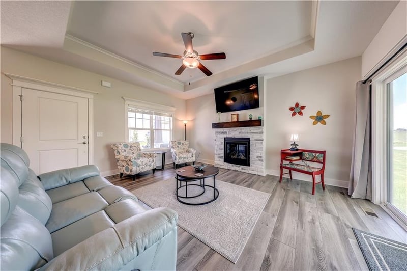 15761 Sheridan Pl, Basehor, KS 66007