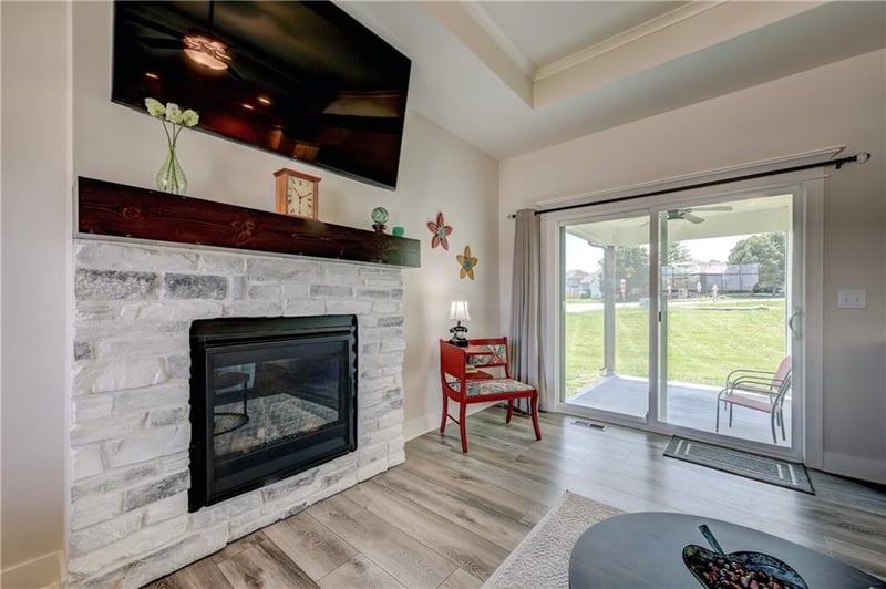 15761 Sheridan Pl, Basehor, KS 66007