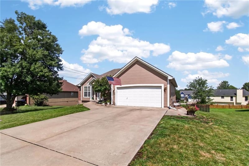 1408 Bridget Blvd, Pleasant Hill, MO 64080