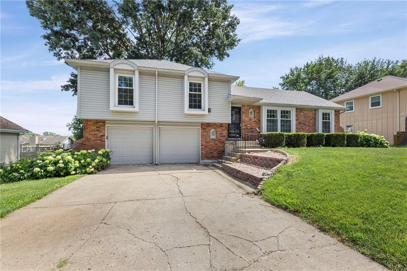 507 London Way, Belton, MO 64012