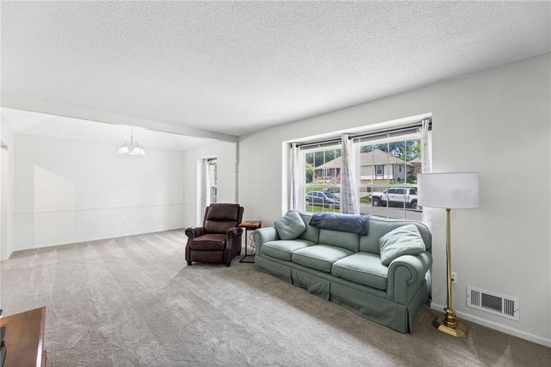 507 London Way, Belton, MO 64012