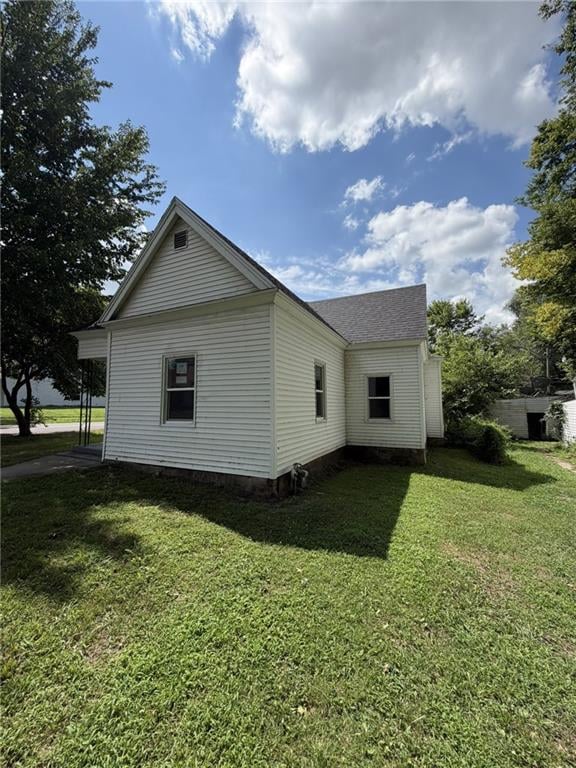 1022 E 9th St, Sedalia, MO 65301