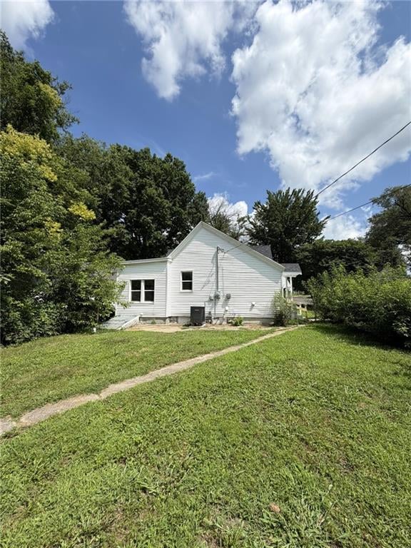 1022 E 9th St, Sedalia, MO 65301