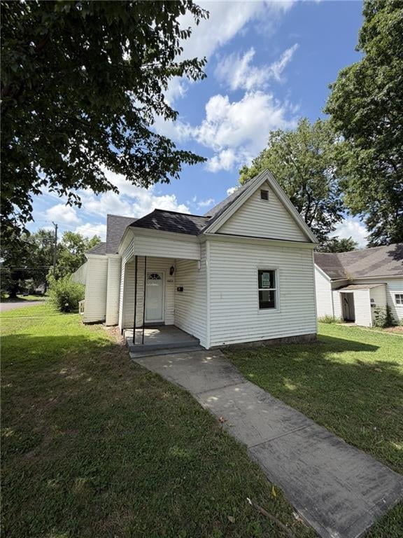 1022 E 9th St, Sedalia, MO 65301