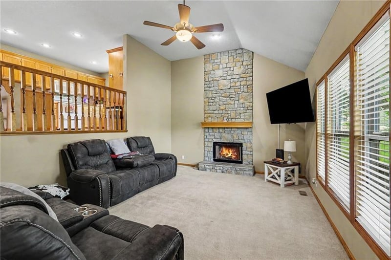 5871 Walnut Cv, Trimble, MO 64492