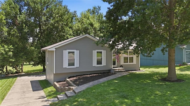 11411 N Walnut St, Kansas City, MO 64155