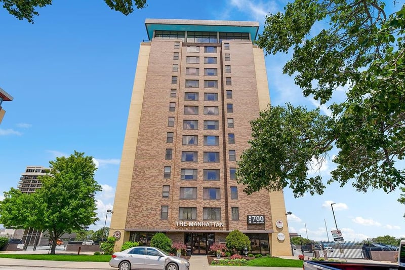 700 8th St #5K, Kansas City, MO 64106